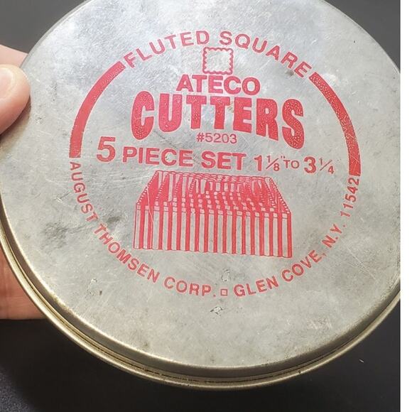 Ateco Cutters 5 Piece Set Double Fluted Square #5203 1 1/8" to 3 1/4" in tin - Picture 1 of 6